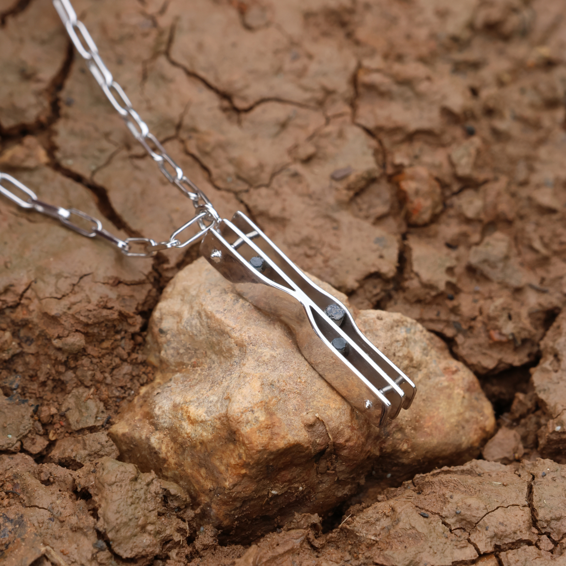 Zephyr Pendant