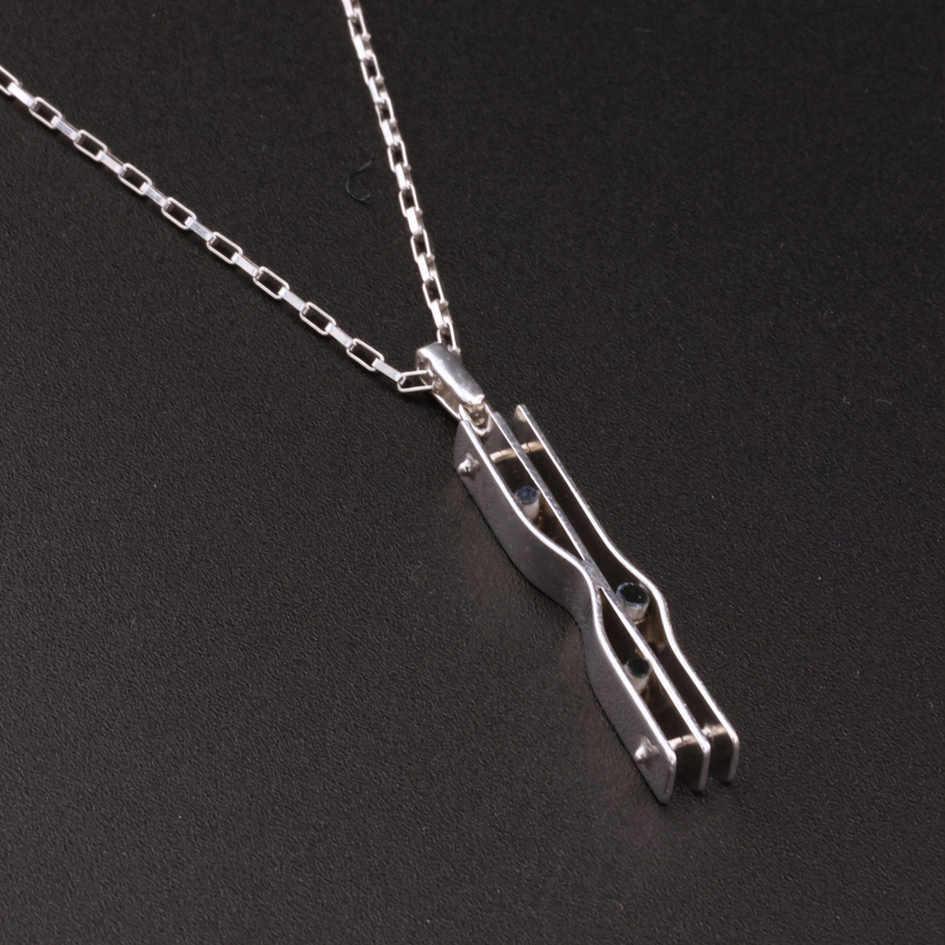 Zephyr Pendant